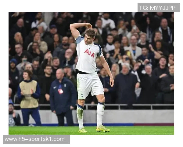 范德芬得知伊萨克受伤后立即联系并表达歉意 范德芬得知伊萨克受伤后立即联系并表达歉意